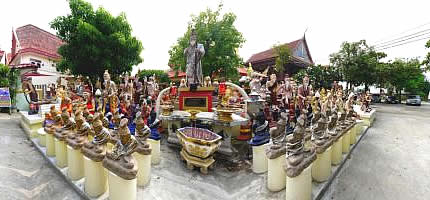 Figurenpark in Wat Bang Phra